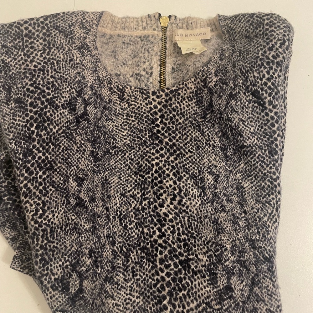 Club monaco sweater